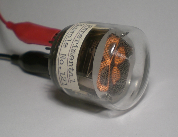 Die Ziffer 8 von der Seite